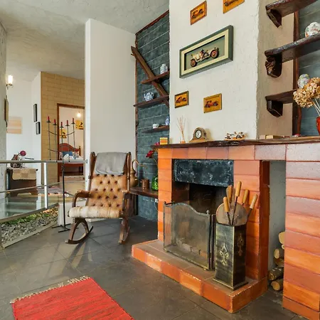 Sa Dias House By Ah São Jorge